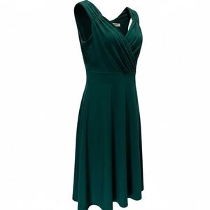 Elegant Green Sleeveless A-Line Dress
